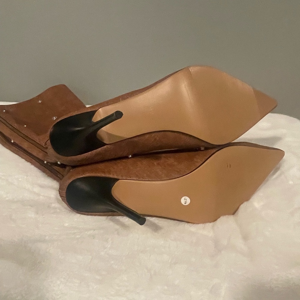 NWOT brown boots size 42 with silver studs see pictures for measurements - Picture 8 of 8